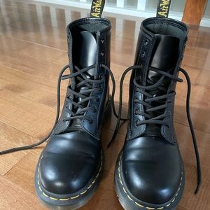 Dr. Martens 1460 8-Eye Boot - Black size 8 womens